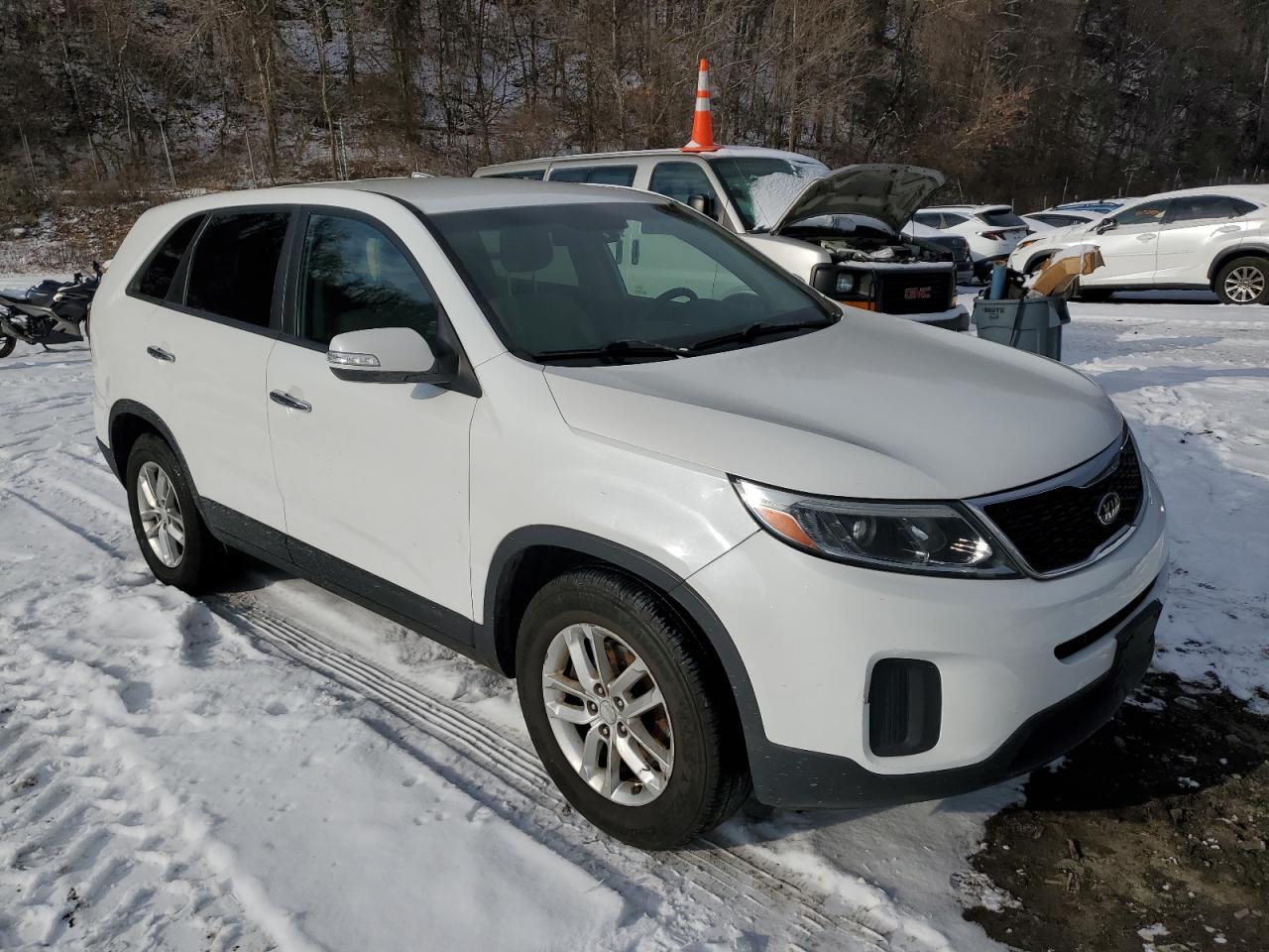 Lot #3034281087 2015 KIA SORENTO LX