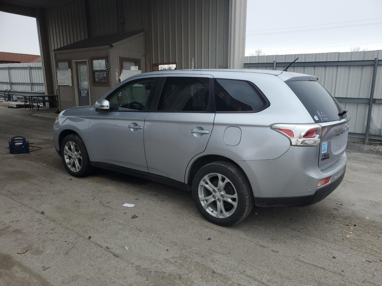 Lot #3029731655 2014 MITSUBISHI OUTLANDER