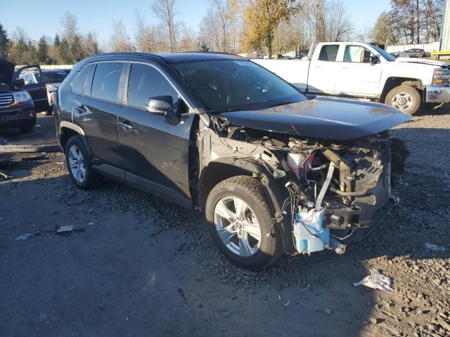 2019 TOYOTA RAV4 XLE - JTMRWRFV1KD043271