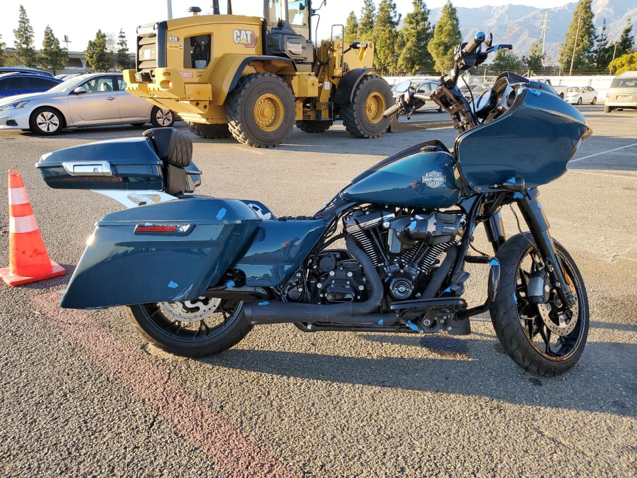  Salvage Harley-Davidson Fl