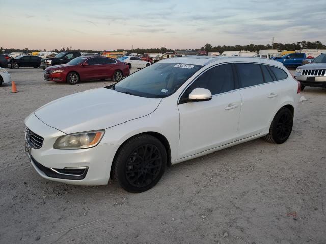 VOLVO V60 PREMIE 2015 white station gas YV1612SC3F1209482 photo #1