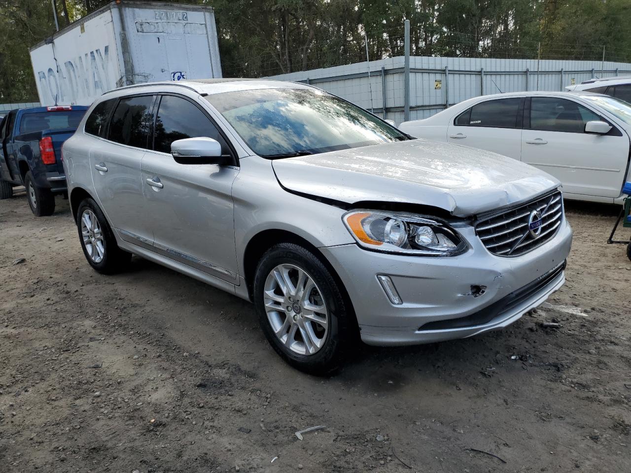 Lot #3045871661 2015 VOLVO XC60 T5 PR