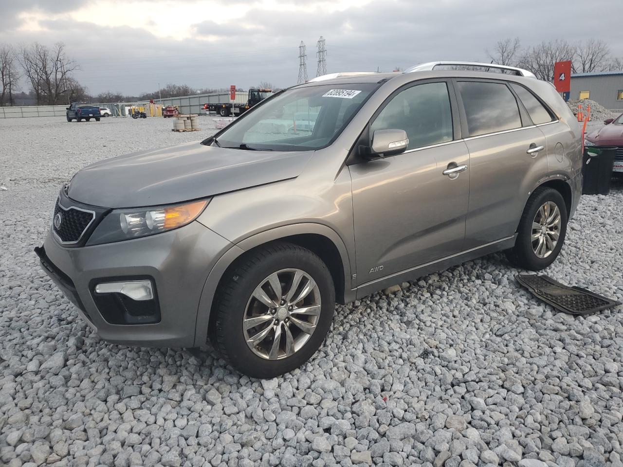  Salvage Kia Sorento