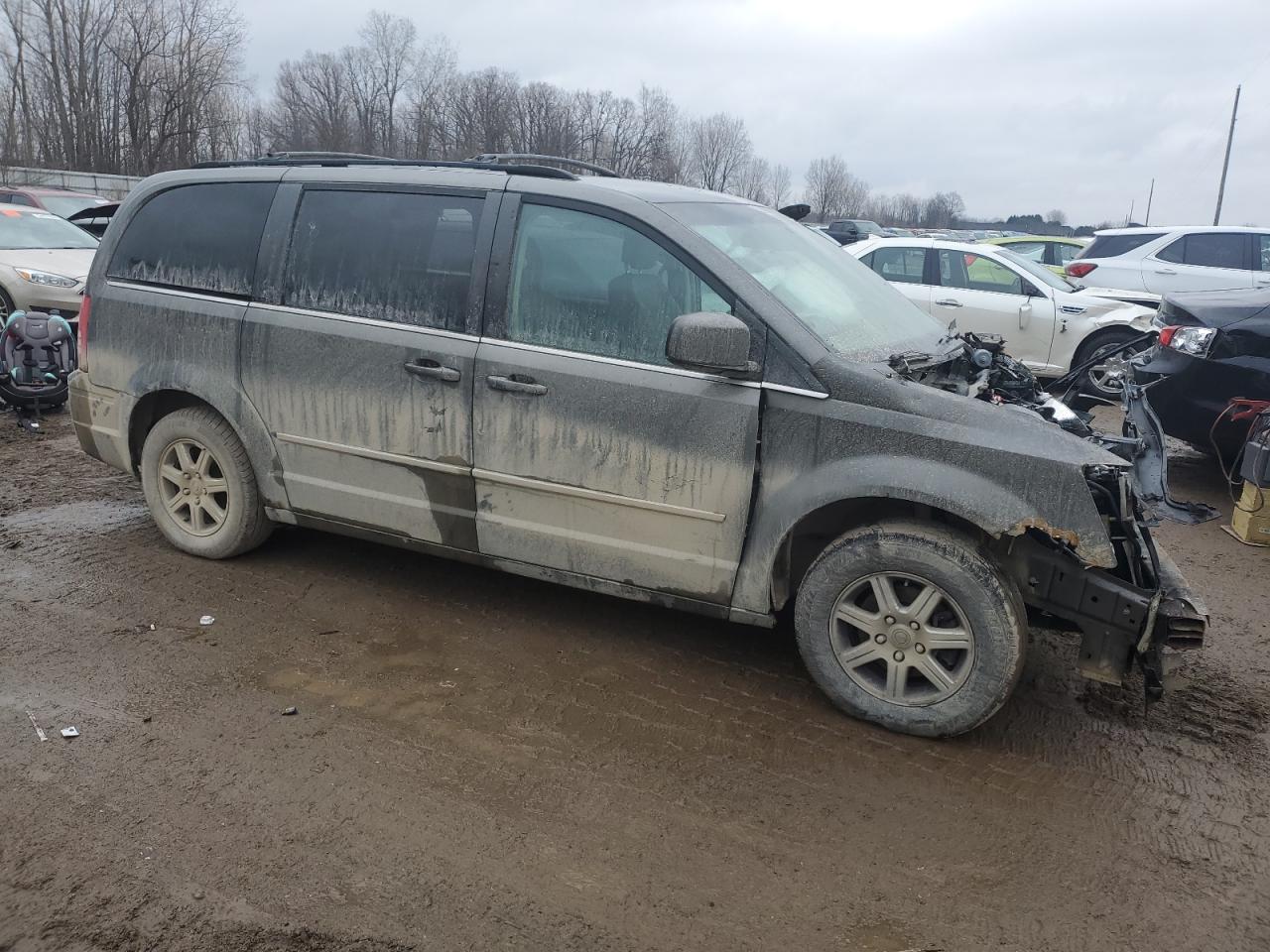 Lot #3050412886 2010 CHRYSLER TOWN & COU