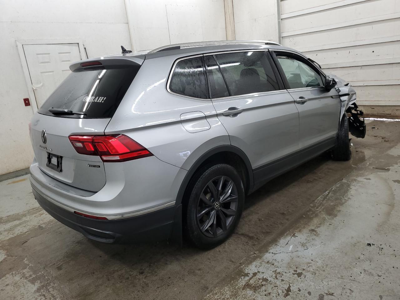 VOLKSWAGEN TIGUAN SE