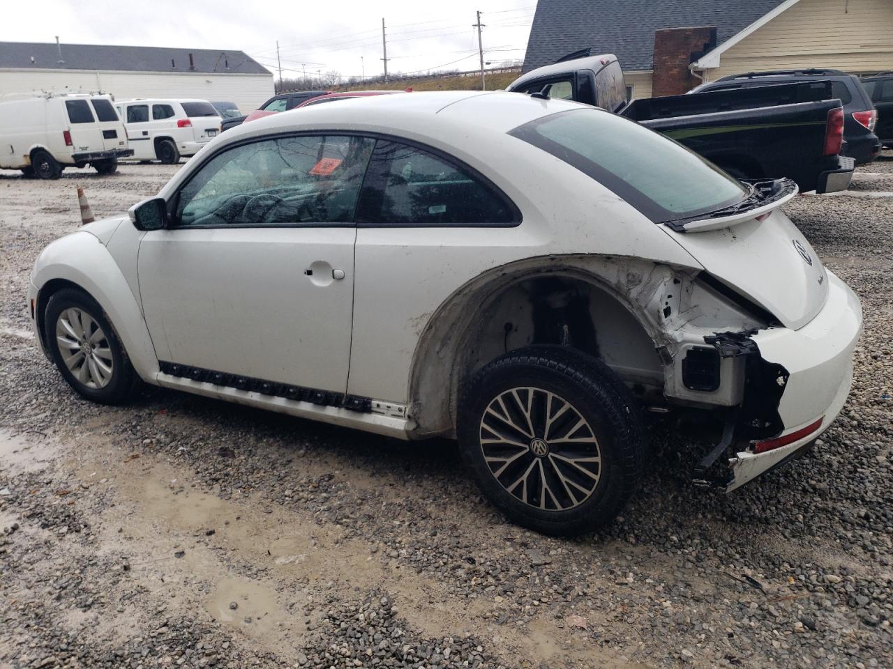 Lot #3024440569 2019 VOLKSWAGEN BEETLE S