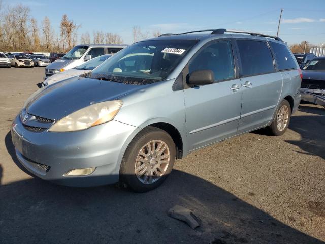 TOYOTA SIENNA XLE