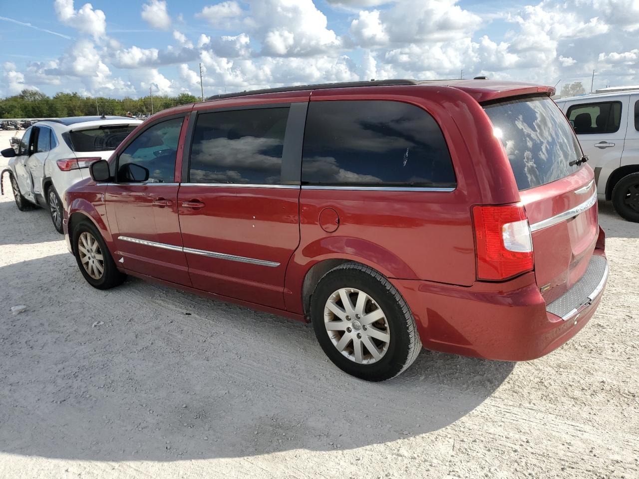 Lot #3028653319 2014 CHRYSLER TOWN & COU