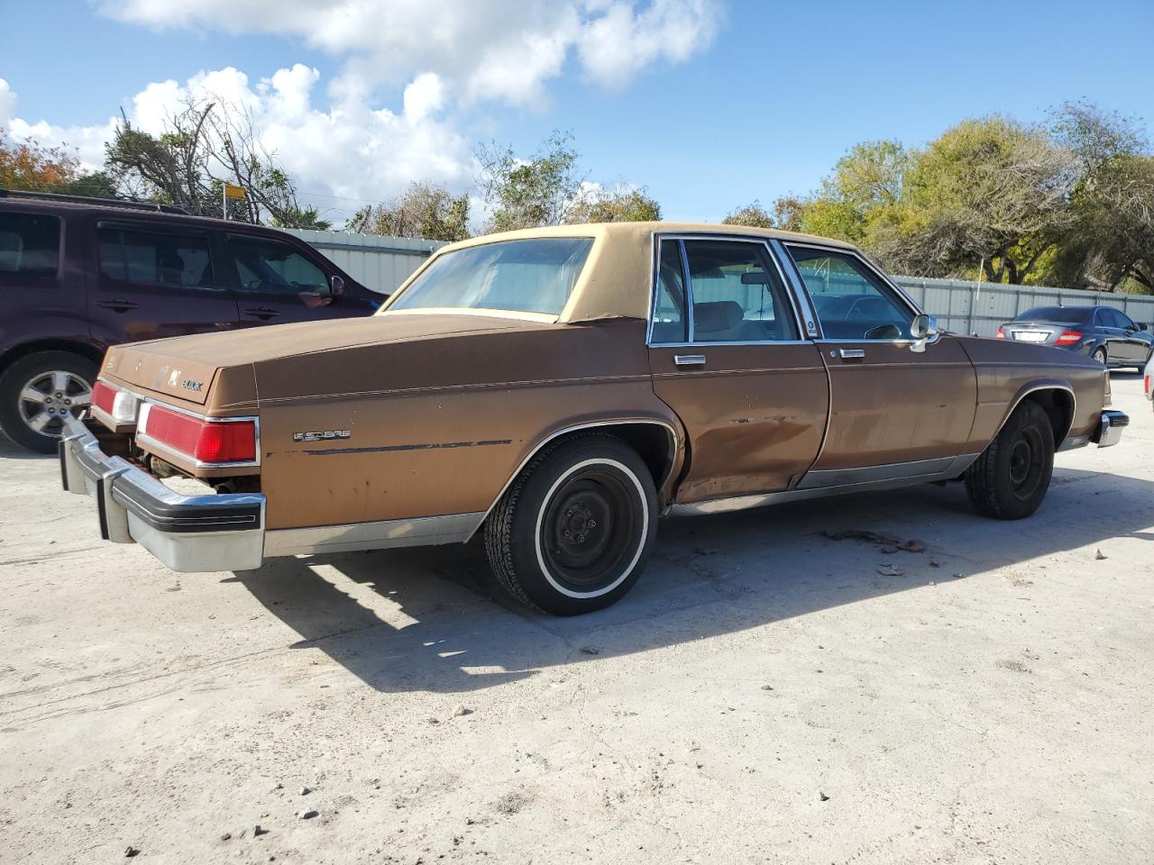 Lot #3027077799 1985 BUICK LESABRE LI