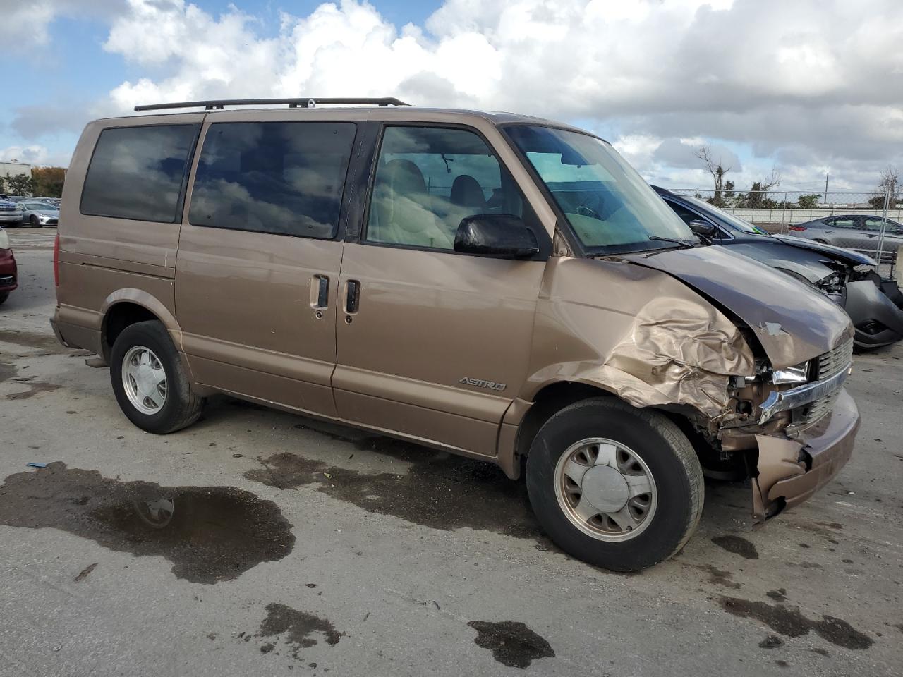 Lot #3029603126 2001 CHEVROLET ASTRO