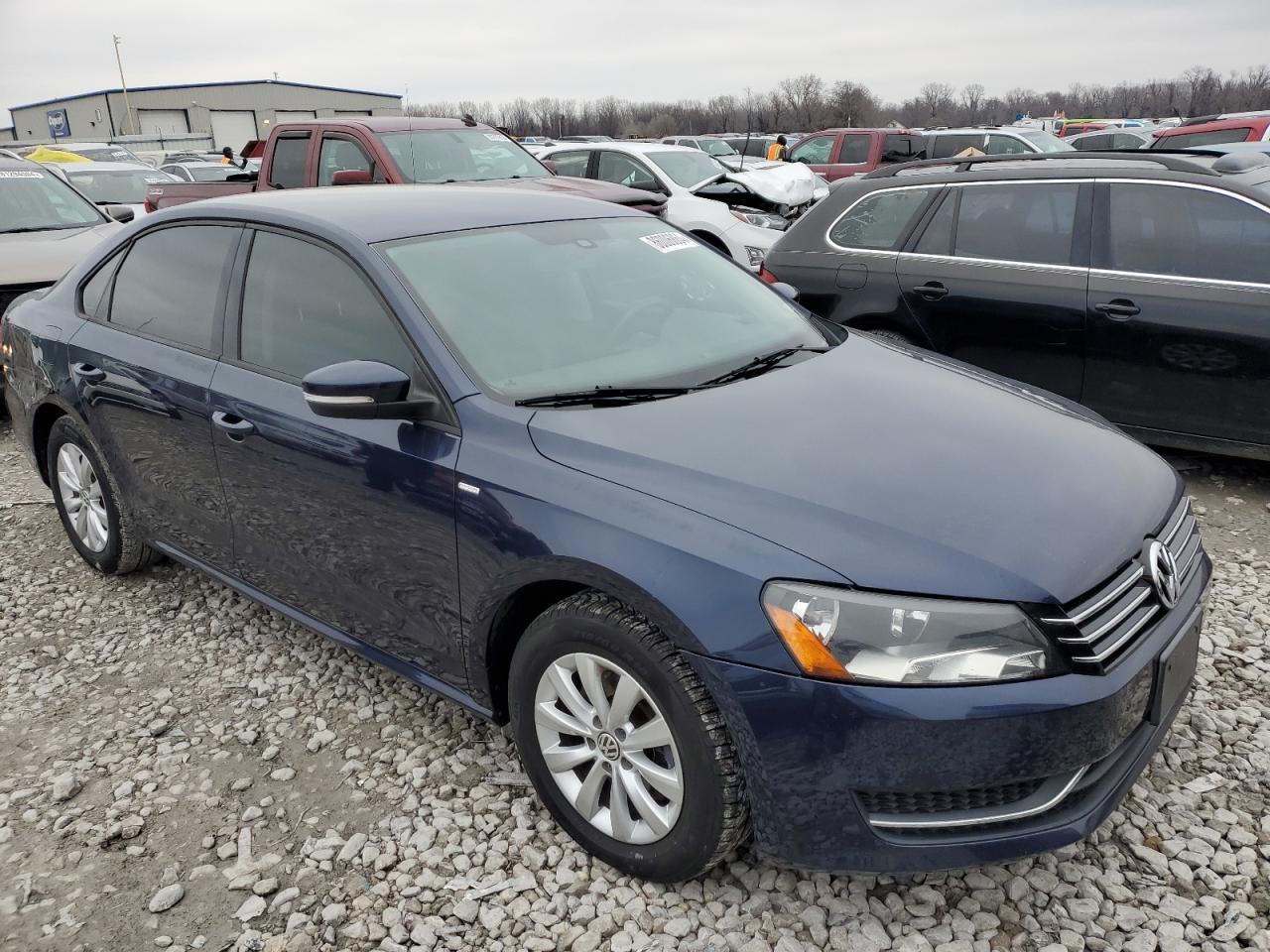 Lot #3034407071 2014 VOLKSWAGEN PASSAT S