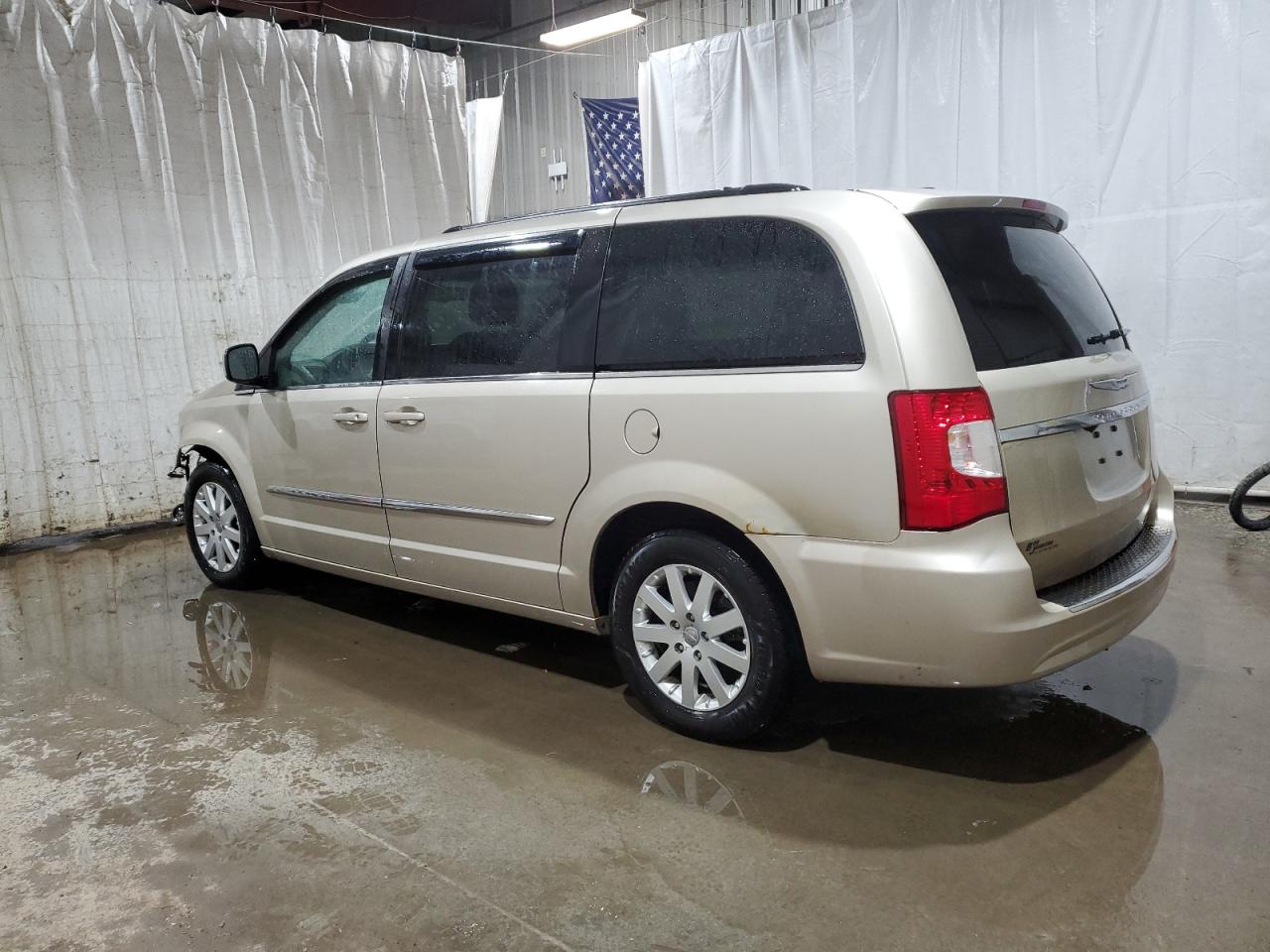 Lot #3040717793 2014 CHRYSLER TOWN & COU