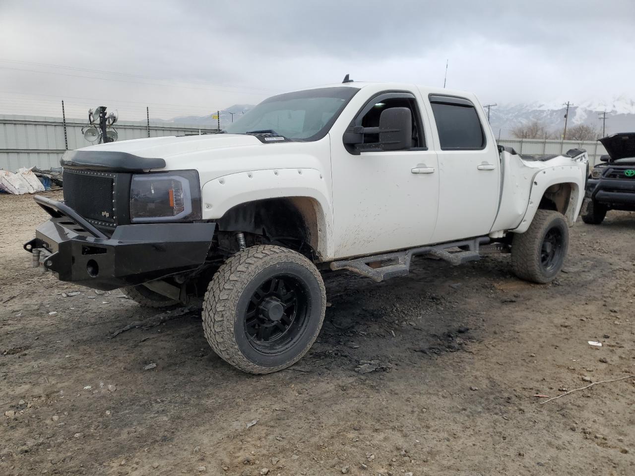  Salvage Chevrolet Silverado