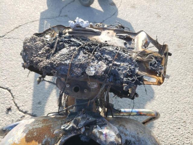 2018 HARLEY-DAVIDSON FLHTCUTG 1 1HD1MDD39JB853635