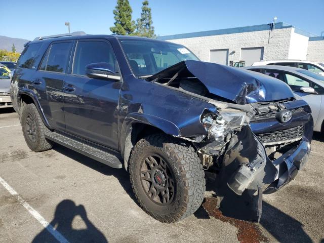 2018 TOYOTA 4RUNNER SR - JTEBU5JR9J5580095