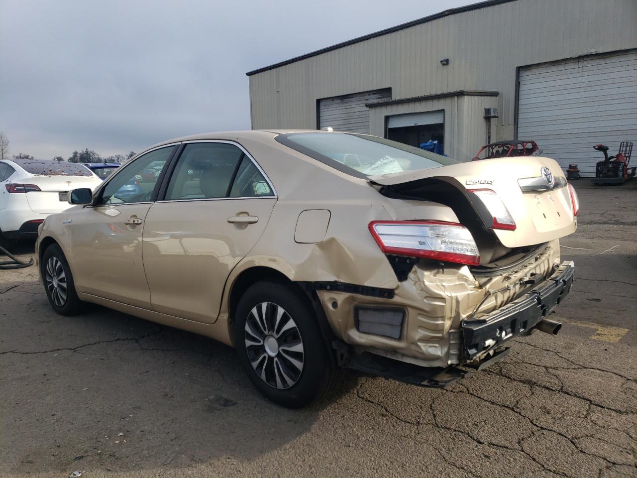 Lot #3024679583 2010 TOYOTA CAMRY HYBR