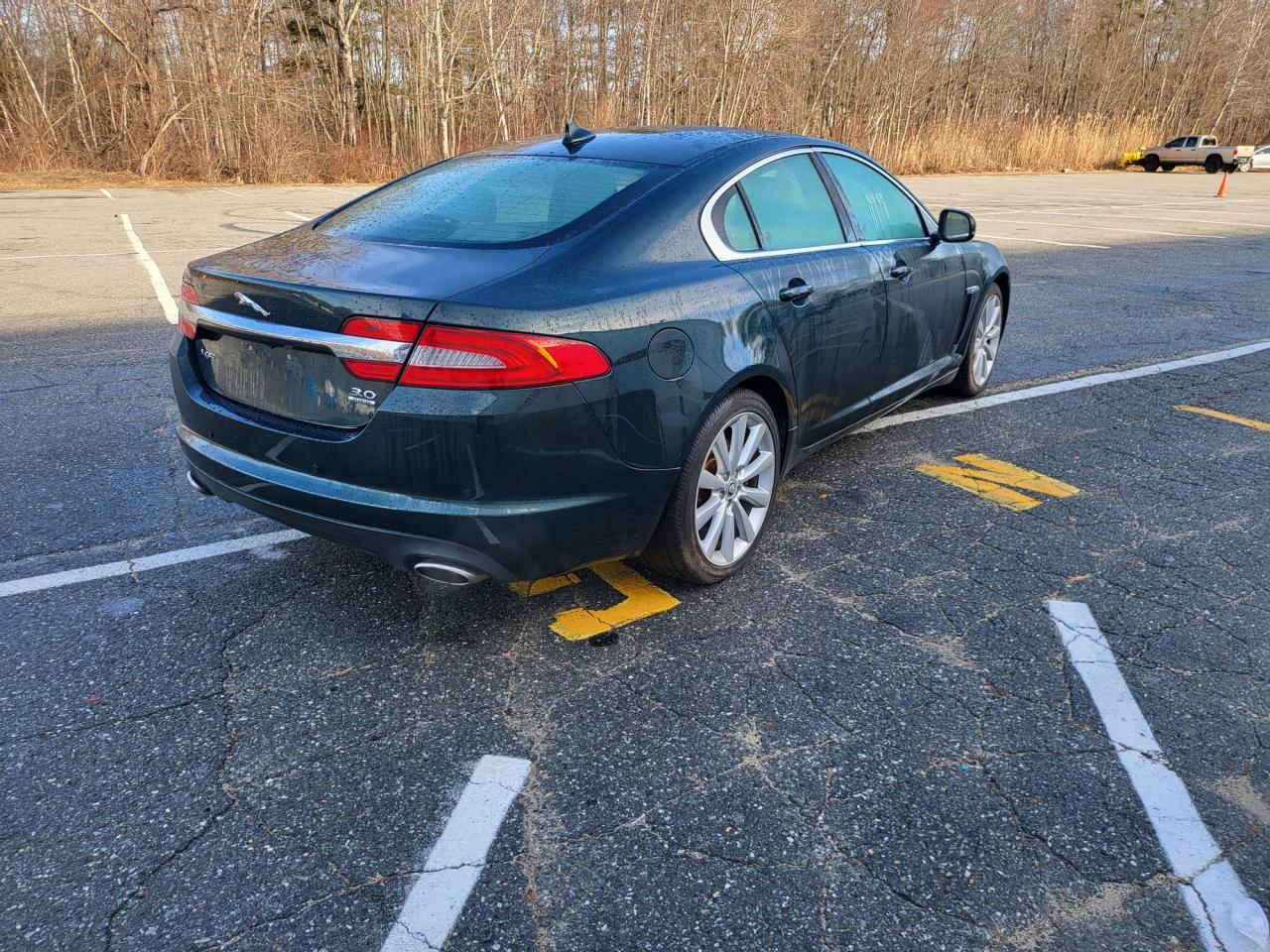 Lot #3041790463 2013 JAGUAR XF