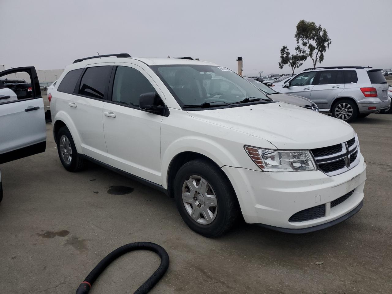 Lot #3051360678 2012 DODGE JOURNEY SE