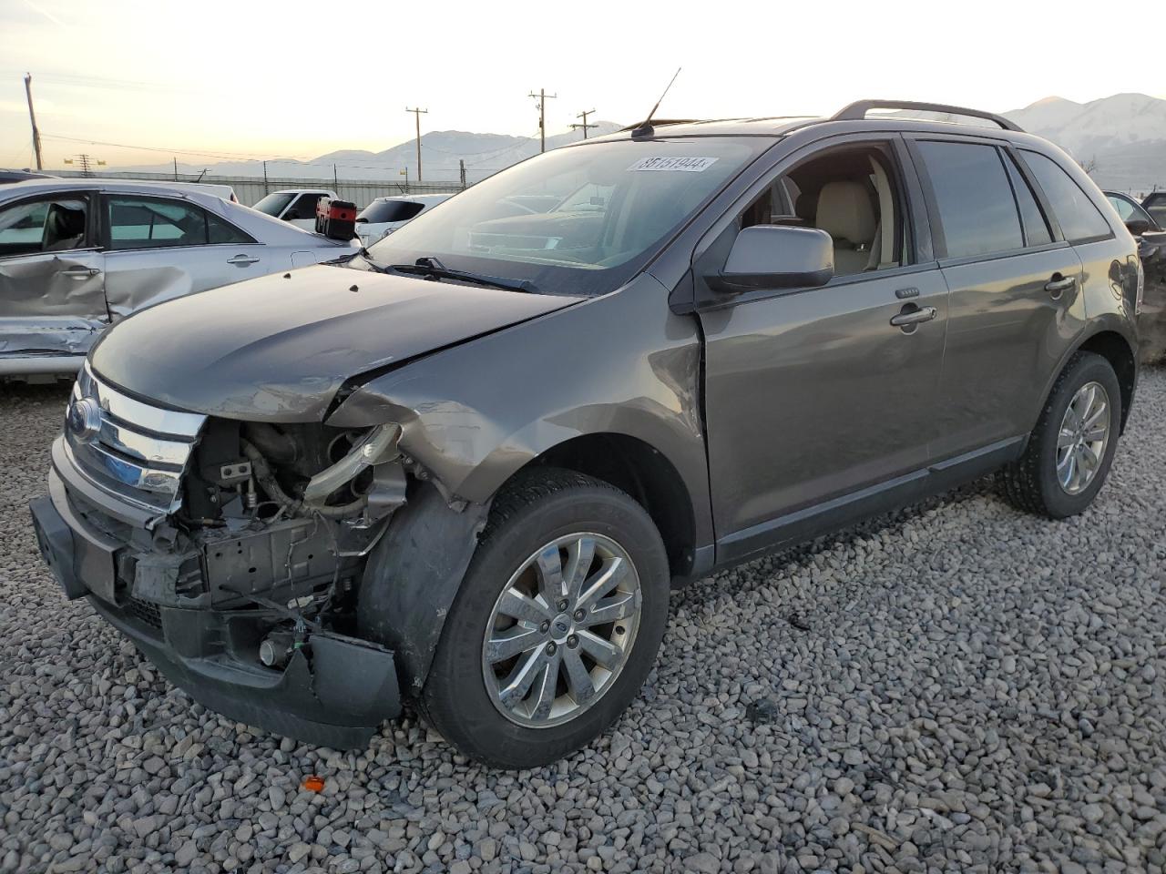  Salvage Ford Edge