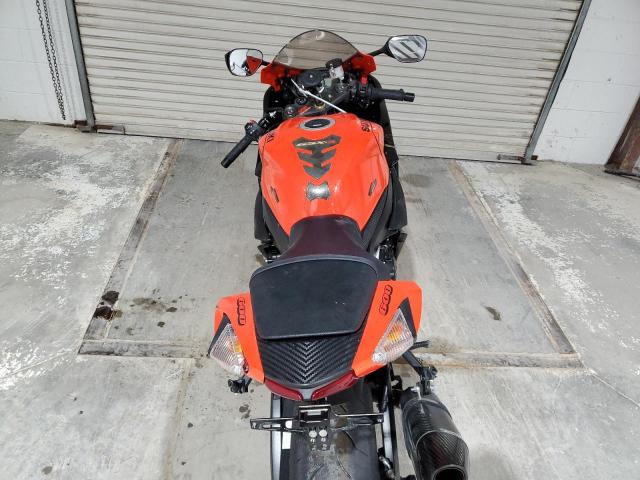 2022 SUZUKI GSX-R600 JS1GN7FA5N7100225