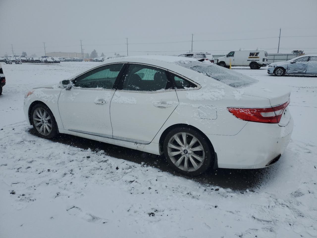 Lot #3042061197 2013 HYUNDAI AZERA GLS