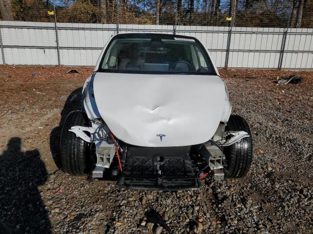 VIN 7SAYGDEF4NF541129 2022 TESLA MODEL Y no.5