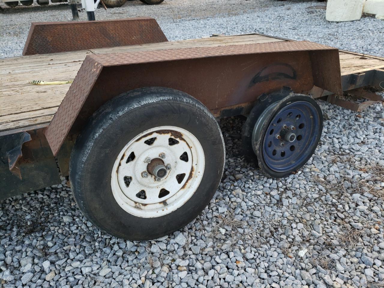 Lot #3027041774 2000 TRAIL KING TRAILER