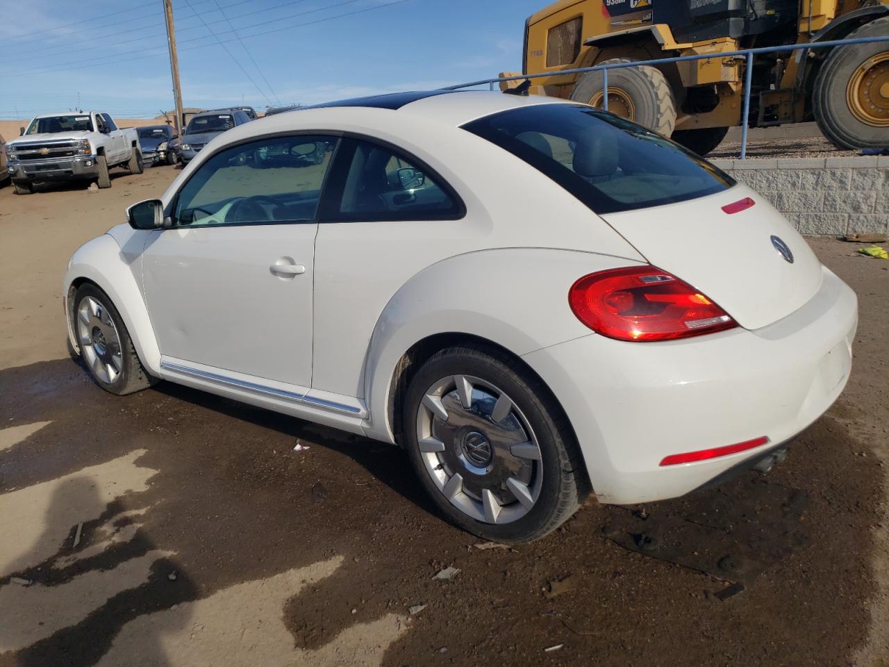 VOLKSWAGEN BEETLE