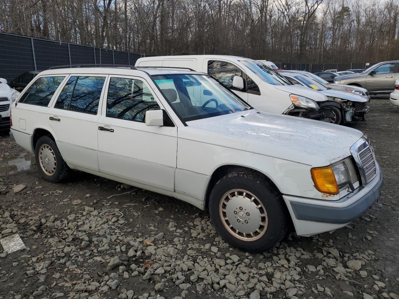 Lot #3045578681 1991 MERCEDES-BENZ 300 TE 4MA