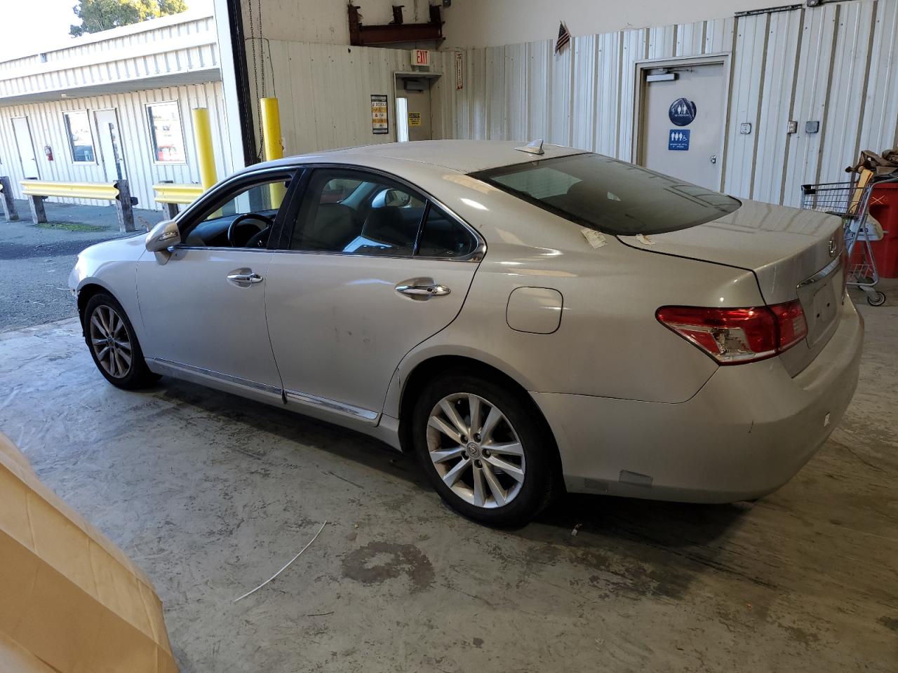 Lot #3033290840 2011 LEXUS ES 350