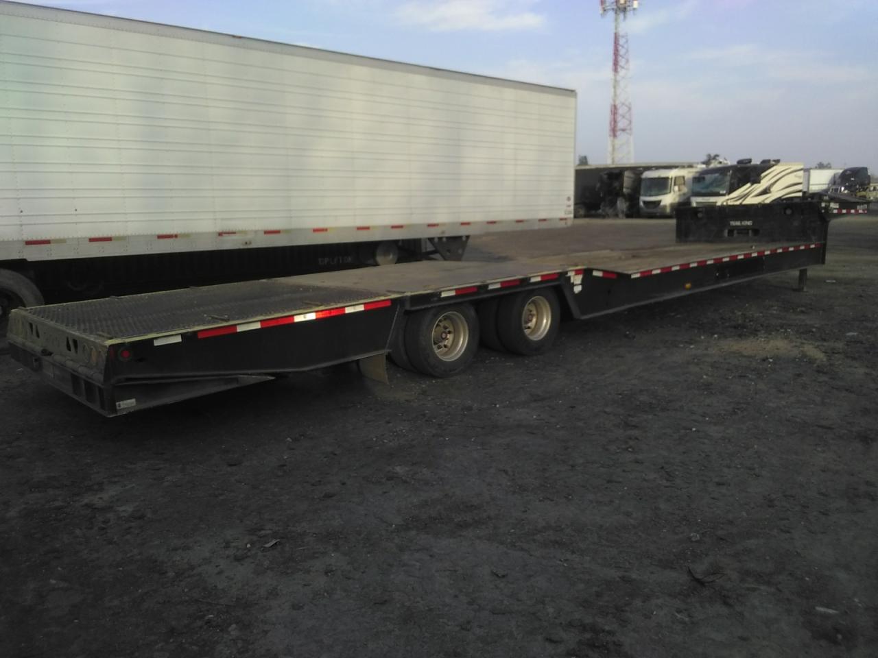 Lot #3041316084 2014 TRAIL KING TRAILER