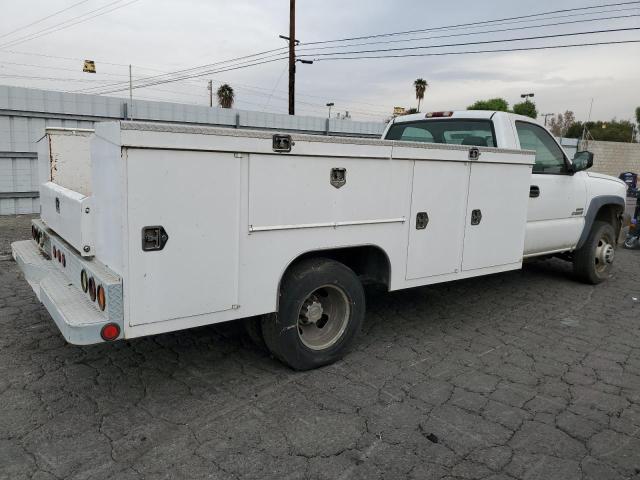 CHEVROLET SILVERADO 2004 white  diesel 1GBJC34214E383808 photo #4