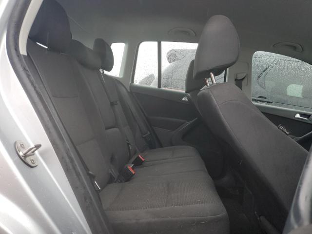 2017 VOLKSWAGEN TIGUAN S - WVGBV7AX7HK041977