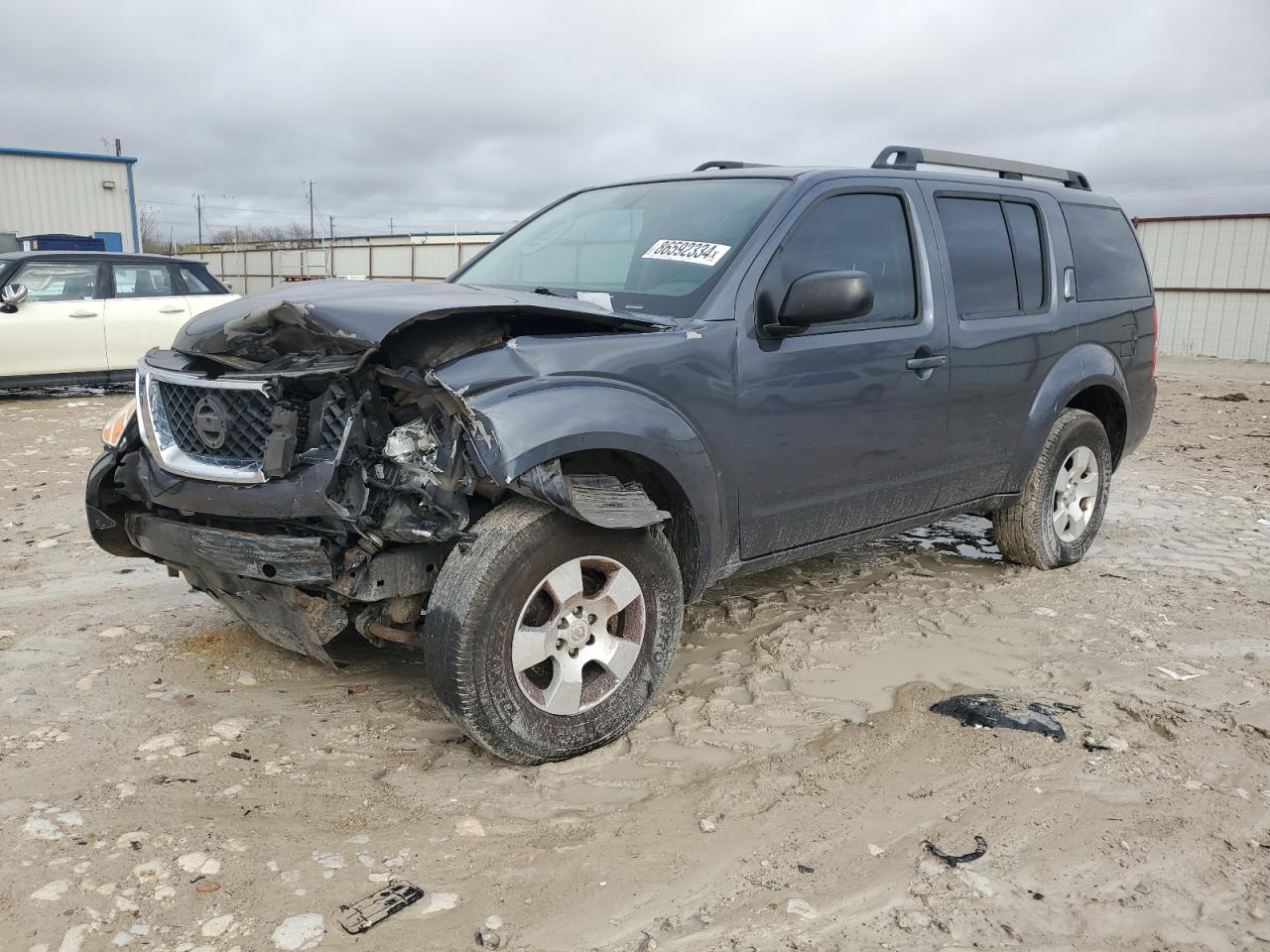  Salvage Nissan Pathfinder