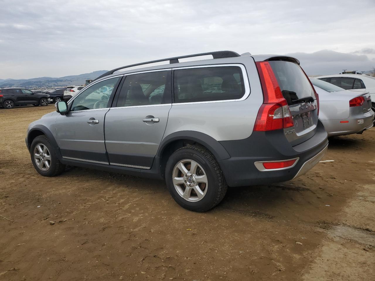 Lot #3031620817 2012 VOLVO XC70 3.2