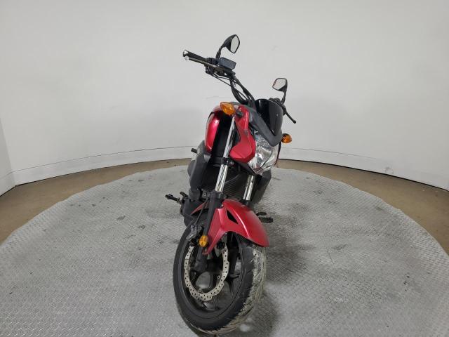 HONDA CTX700 N 2014 red  gas JH2RC6805EK000620 photo #3