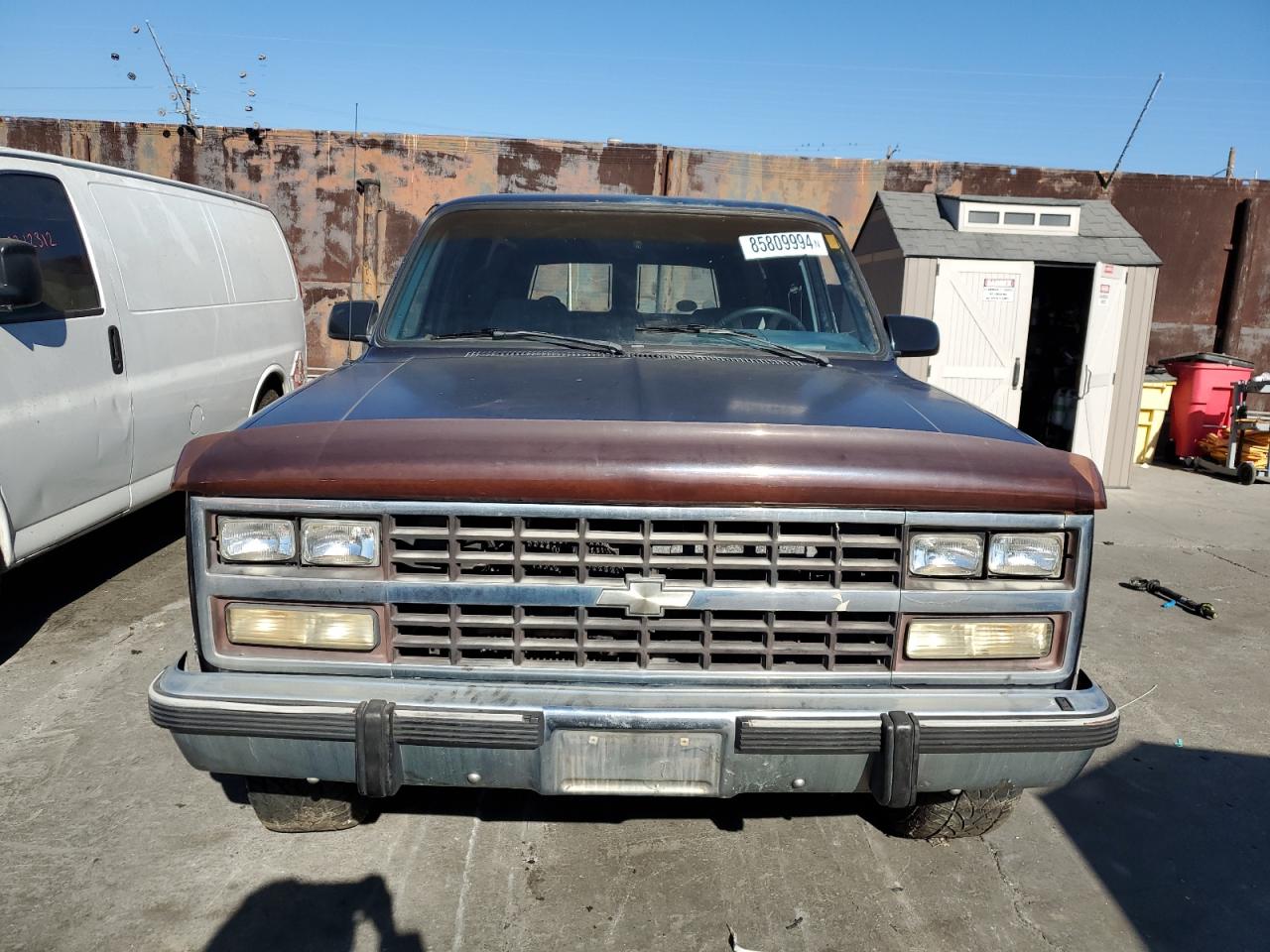 Lot #3037062743 1991 CHEVROLET SUBURBAN R