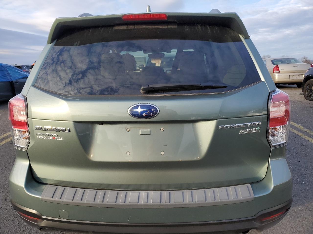 Lot #3030636124 2017 SUBARU FORESTER 2