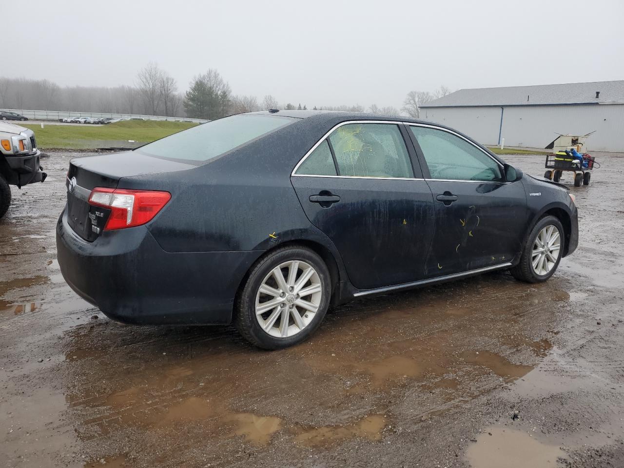 Lot #3029428708 2012 TOYOTA CAMRY HYBR