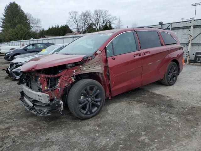 TOYOTA SIENNA XSE