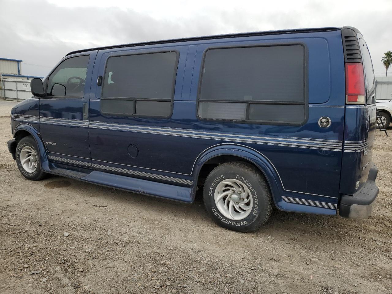 Lot #3033053018 2000 CHEVROLET EXPRESS G1