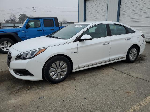 2016 HYUNDAI SONATA HYB - KMHE24L16GA013430