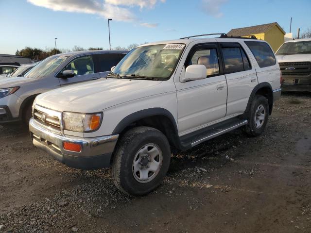 TOYOTA 4RUNNER SR