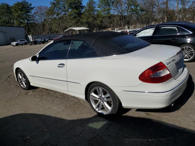 MERCEDES-BENZ CLK 2015 white  gas WDBTK56F97F207122 photo #3