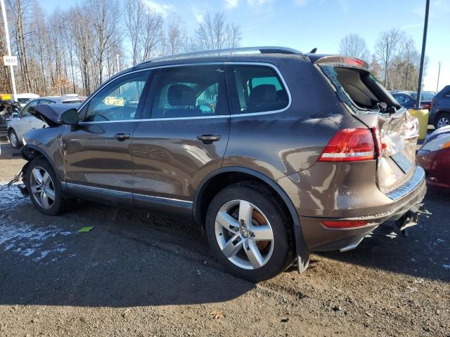 VIN WVGEP9BP5DD003924 2013 VOLKSWAGEN TOUAREG no.2