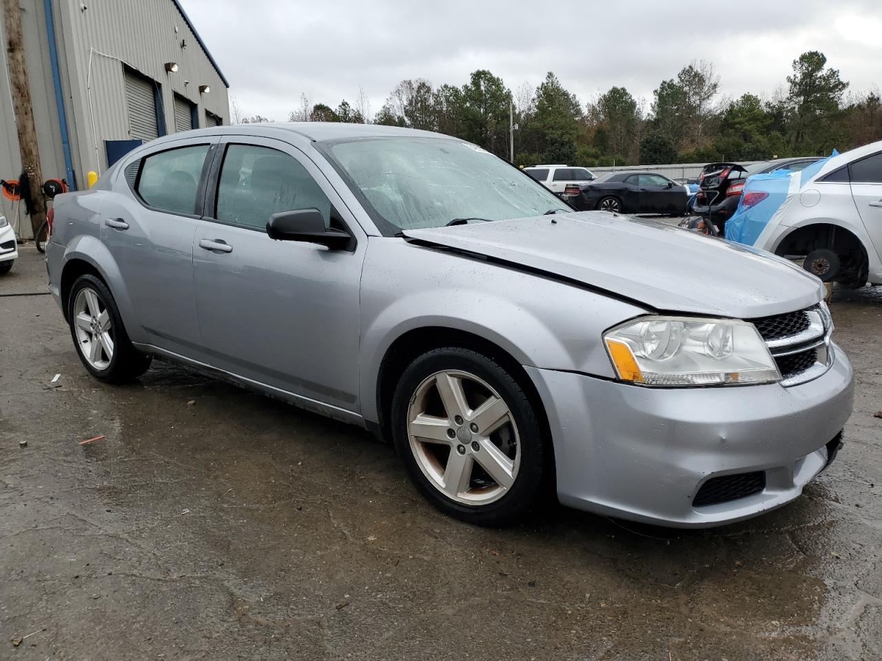 Lot #3030632122 2013 DODGE AVENGER SE