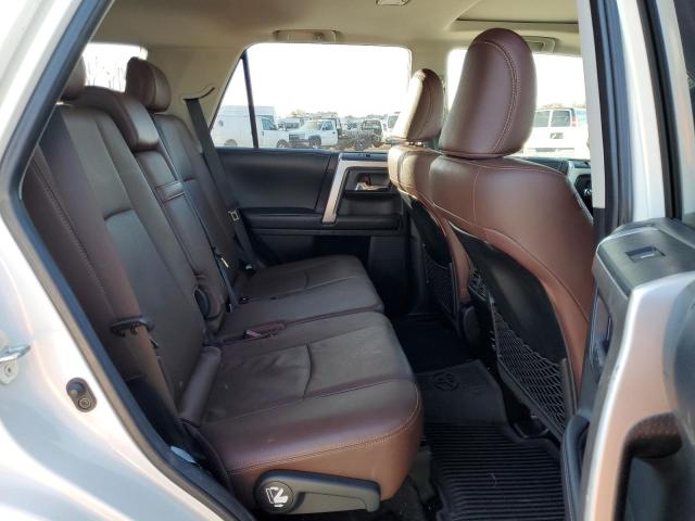 2018 TOYOTA 4RUNNER SR - JTEBU5JR7J5544759