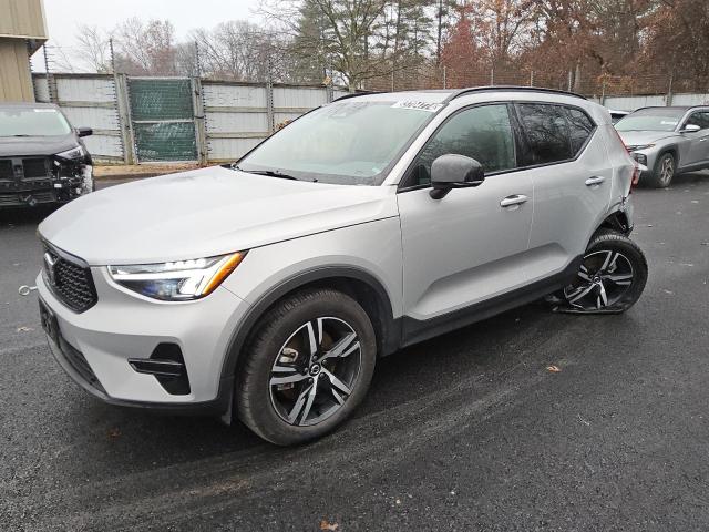 2024 VOLVO XC40 CORE #3025866508