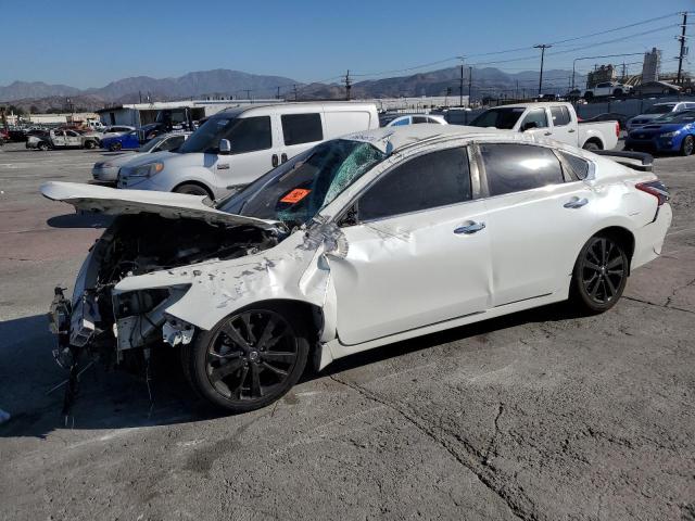 NISSAN ALTIMA 2.5 2018 white  gas 1N4AL3AP5JC224332 photo #1