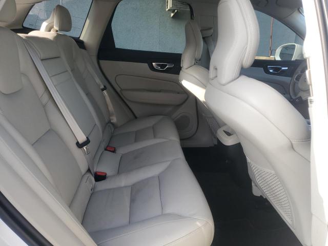 2019 VOLVO XC60 T5 LYV102RK5KB232636